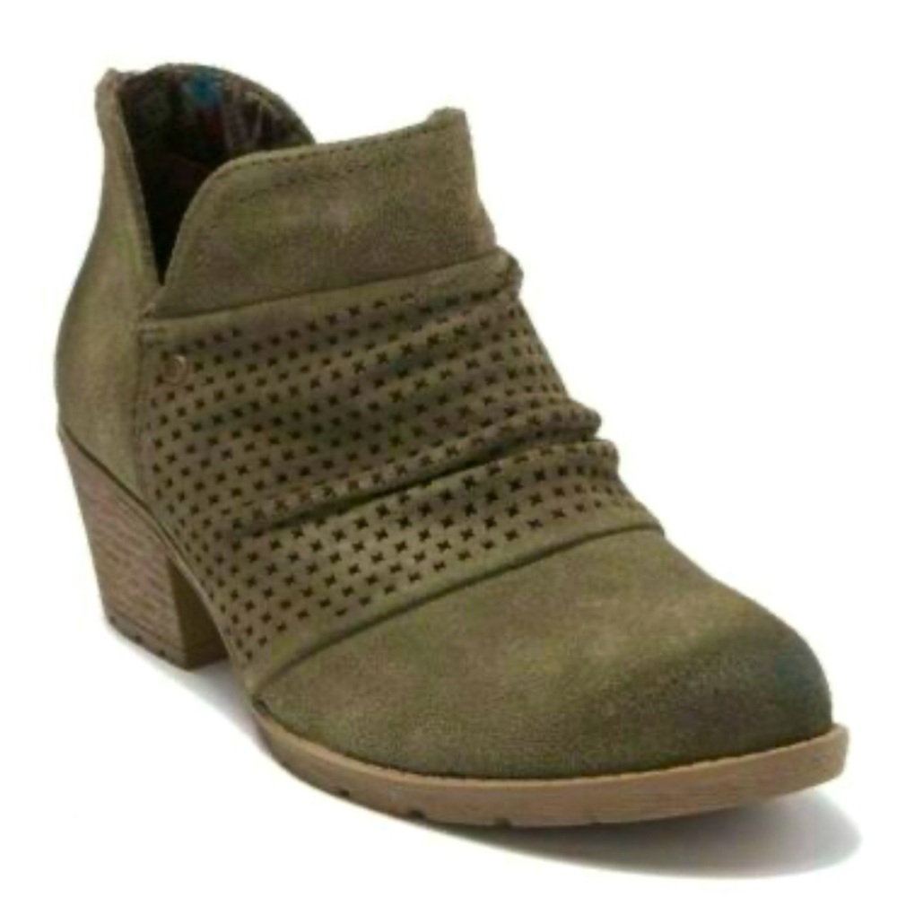 EARTH ORIGINS suede ankle boots 7.5 Olive